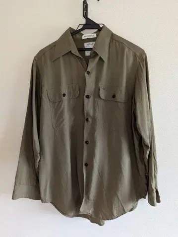 MADISONBLUE 매디슨 블루 HAMPTON SHIRT 카키 00