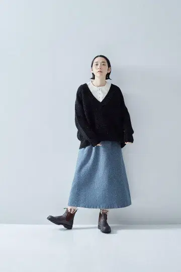 2024년 가을/겨울 아틀리에 나루세 헤링본 트위드 A라인 스커트