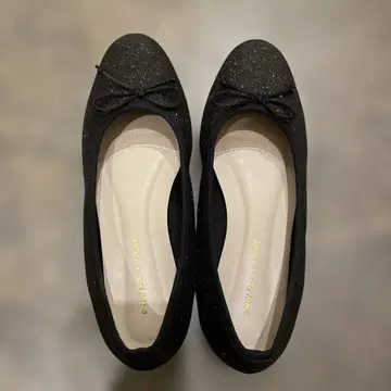 JERRY BEANS 라운드 발레 슈즈 블랙 메탈릭