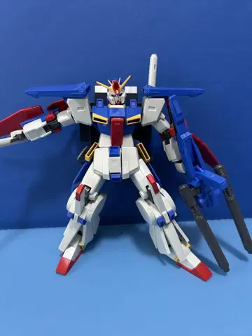 더블 제타 건담 HG 완성품