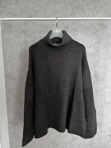 remer 22AW 하이넥 니트 M 사이즈