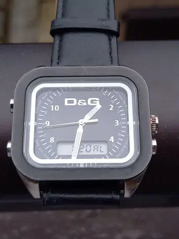 D&G 손목시계 쿼츠 블랙