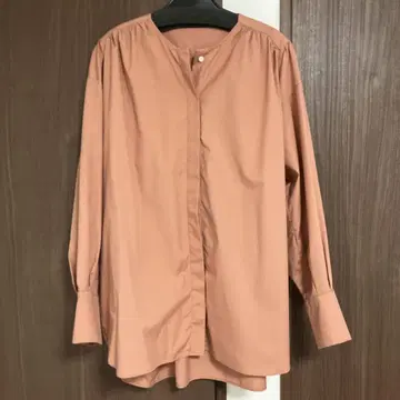 핑크 긴팔 셔츠 버튼 개더
