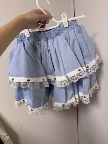 스카이블루 프릴 미니 스커트