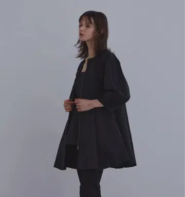 새상품급 LE PHIL 블랙 집업 드레스풍 자켓 미사용
