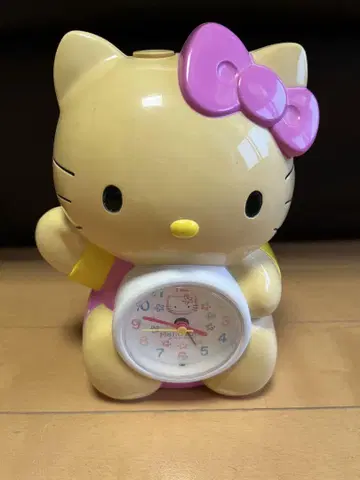 헬로키티 아날로그 알람 시계