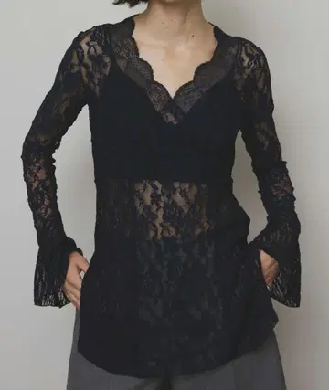 AMERI COMBINATION LACE TOP