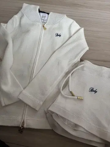 Rady 화이트 레이디 후드티 숏팬츠 셋업