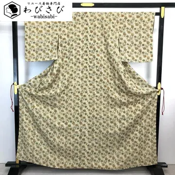 코몬 형염 유수꽃무늬 옅은 향기색 크레이프 원단 K-4323