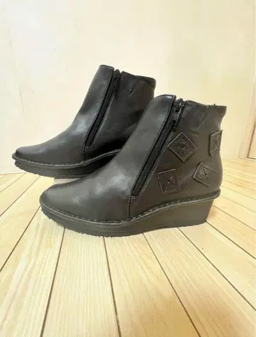 돌체 숏부츠 3E 신발 23.5cm 새상품 블랙 Doruche