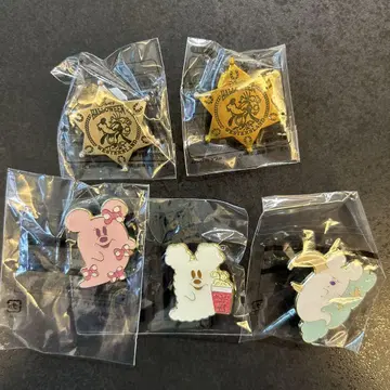 디즈니 할로윈 핀 배지 게임