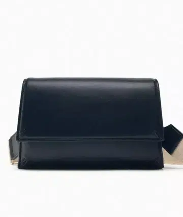 미사용 ZARA 숄더백 블랙 가죽
