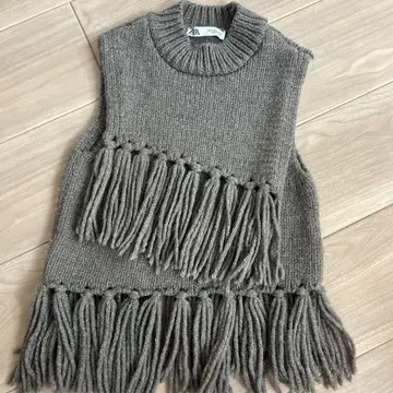 ZARA 프린지 니트 베스트