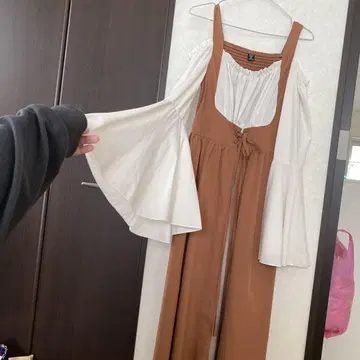 브라운과 화이트의 롱 원피스
