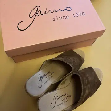 Gaimo 스웨이드 오픈토 샌들