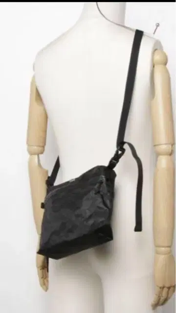 SHELT 쉘트 MULTI BAG DCF 백 숄더 사코슈