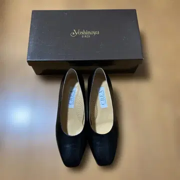 요시노야 블랙 펌프스