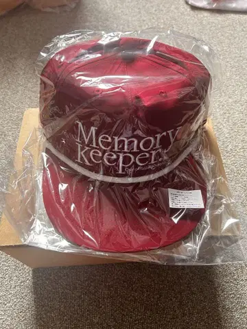 Memory Keeper 빨간 캡