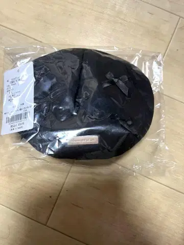 메종 드 플뢰르 파우치