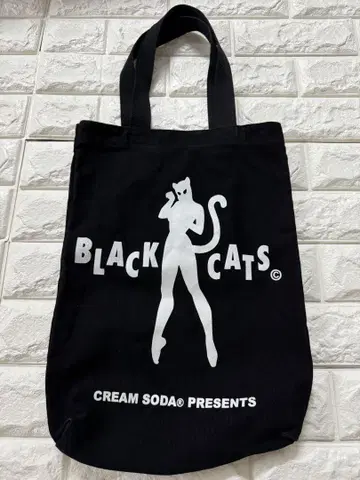 CREAMSODA 크림 소다 블랙캣츠 토트백 레어 새상품급