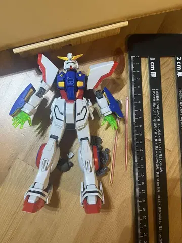 MG 건담 프라모델 조립 완료