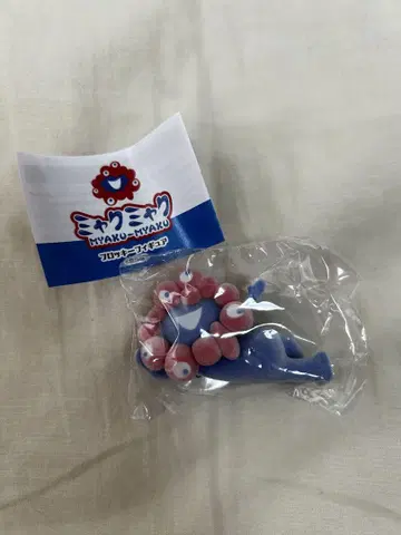 미야쿠미야쿠 플로키 피규어