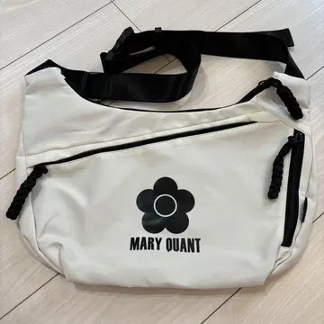 MARY QUANT 플라워 로고 숄더백