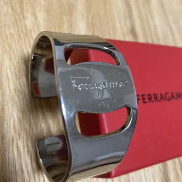Ferragamo 실버 오픈 뱅글