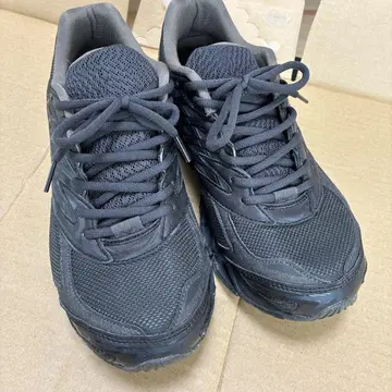 VAINL ARCHIVE x Mizuno Wave Prophecy