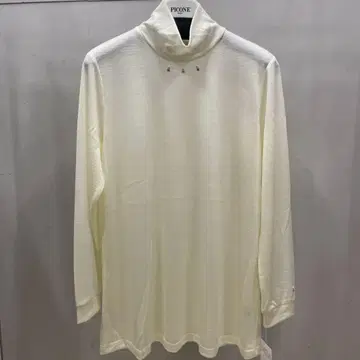 PICONE 아이보리 하이넥 긴팔 T셔츠 사이즈 L