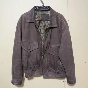 브라운 가죽 자켓
