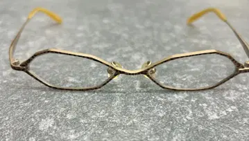 레오파드 무늬 안경 일본제 티타늄 중고