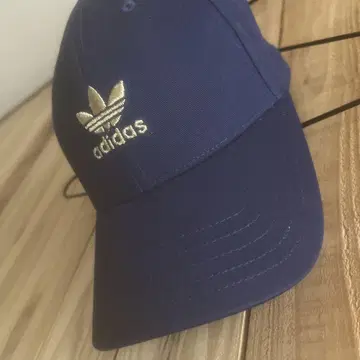 adidas 네이비 캡 골드 로고