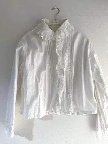 앤티크 블라우스