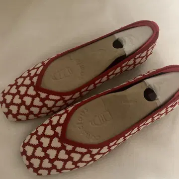 VIVALA 플랫슈즈 23.0cm 37 하트 무늬