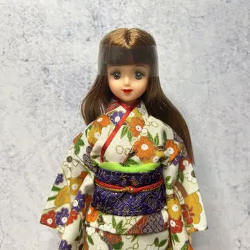 제니 프렌드 기모노 엘리제 화이트 스트레이트