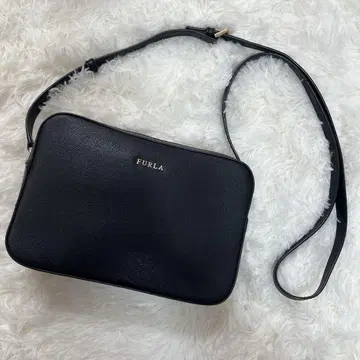 훌라 FURLA 숄더백 릴리 카메라백 블랙
