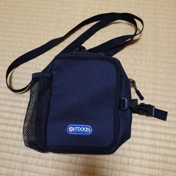 OUTDOOR 블랙 숄더백