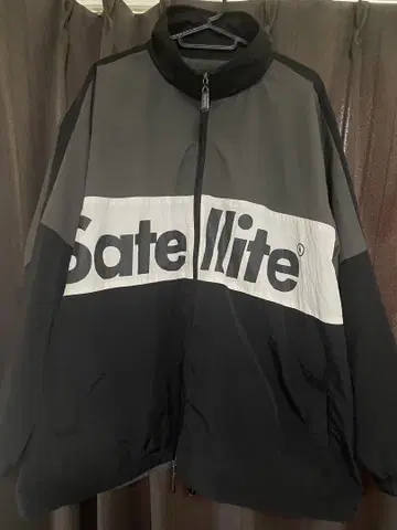 Satellite 나일론 자켓 봄옷