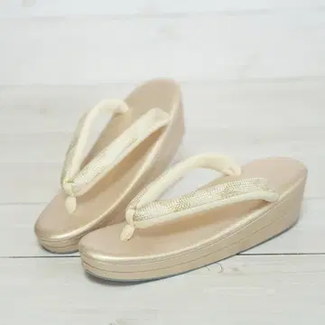 조리 조리 쿠미히모 하나오 전통 예복 기모노 호몬기 포멀