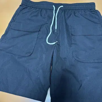 블랙 숏팬츠