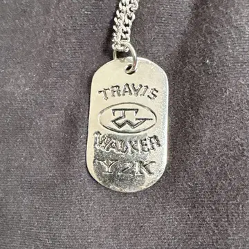TRAVIS WALKER Y2K 도그택 초레어