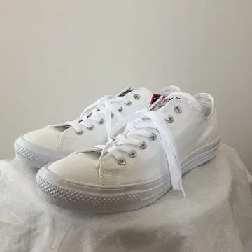 미사용 새상품 CONVERSE THE ORIGINAL 올 화이트