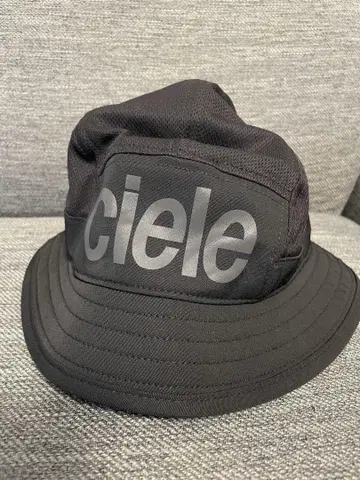 택 포함 새상품 ciele 햇 블랙 S/M 사이즈