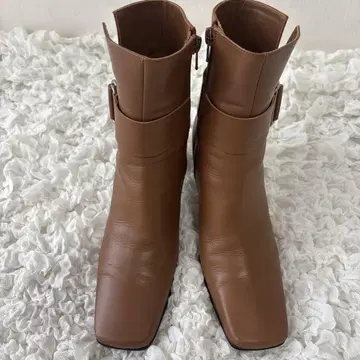 Pitti 미들 부츠 카멜 23 EE
