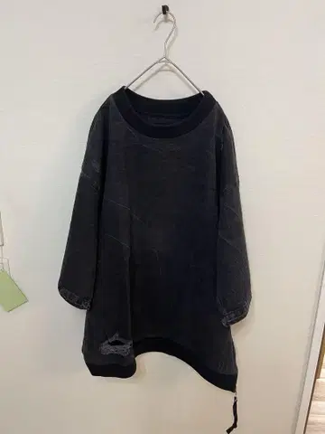 XL ZARA 지퍼 데님 맨투맨 (데미지 가공.반팔) 블랙