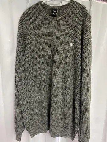 HUF 그레이 크루넥 니트