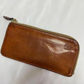 ILBISONTE 일비종떼 브라운 플랫 가죽 롱 지갑