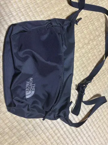 THE NORTH FACE 숄더백 블랙