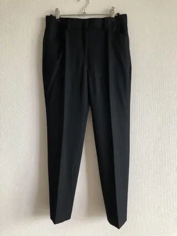 theory luxe 센터 프레스 테이퍼드 팬츠